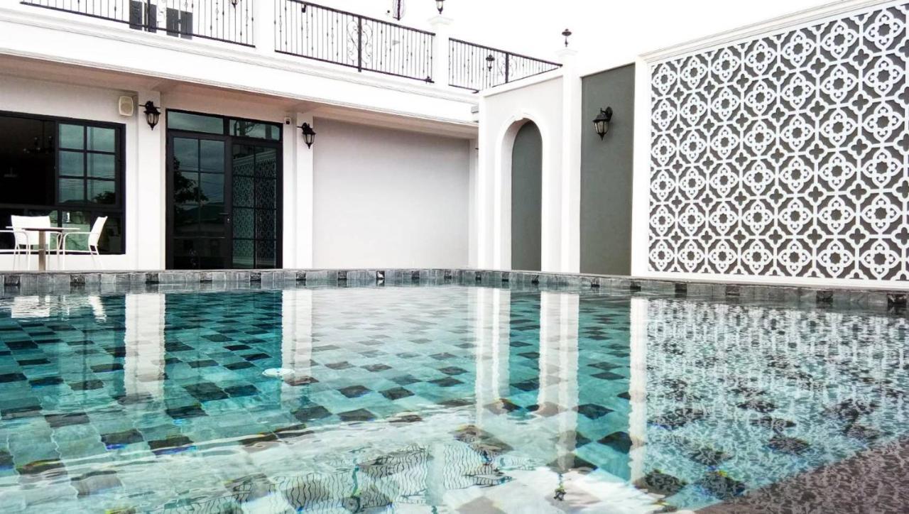 โคโค่ โฮเทล Koco Hotel 呵叻 外观 照片