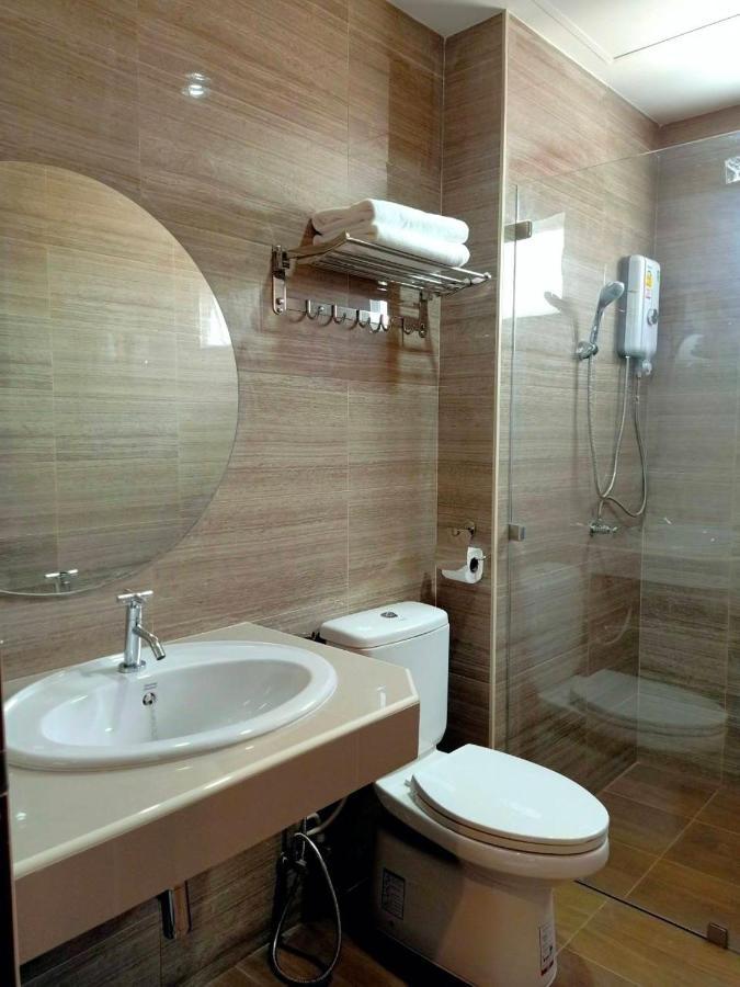 โคโค่ โฮเทล Koco Hotel 呵叻 外观 照片