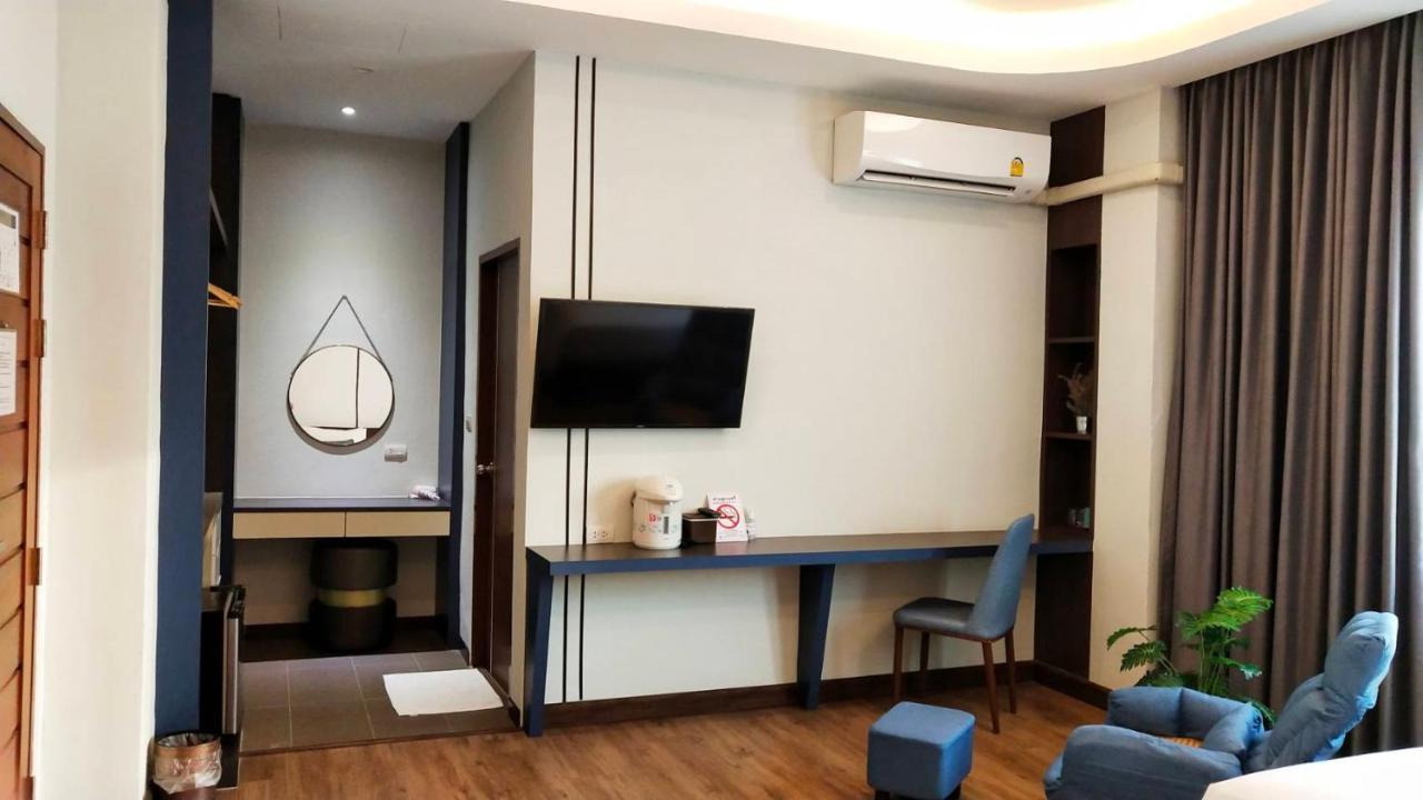 โคโค่ โฮเทล Koco Hotel 呵叻 外观 照片