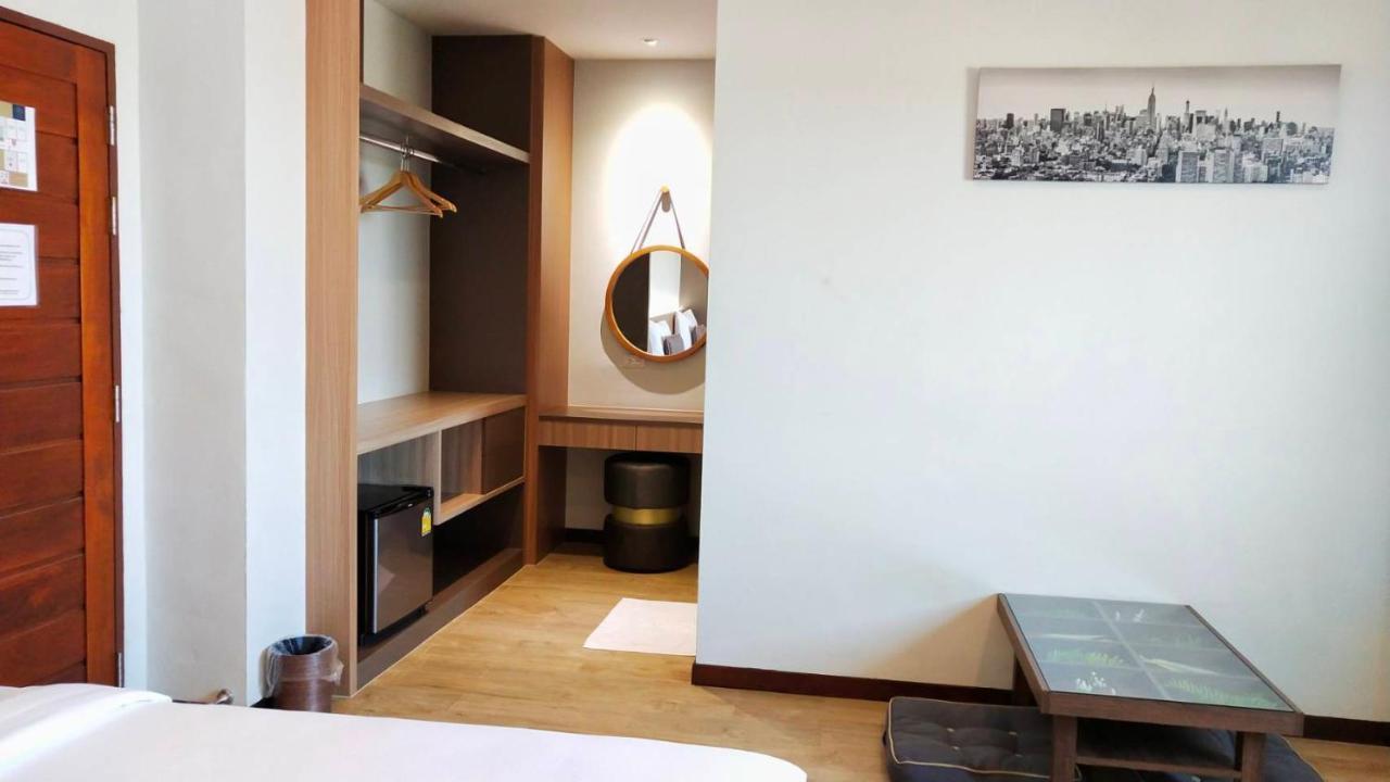 โคโค่ โฮเทล Koco Hotel 呵叻 外观 照片